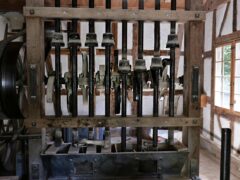 021 - Knochenstampfi